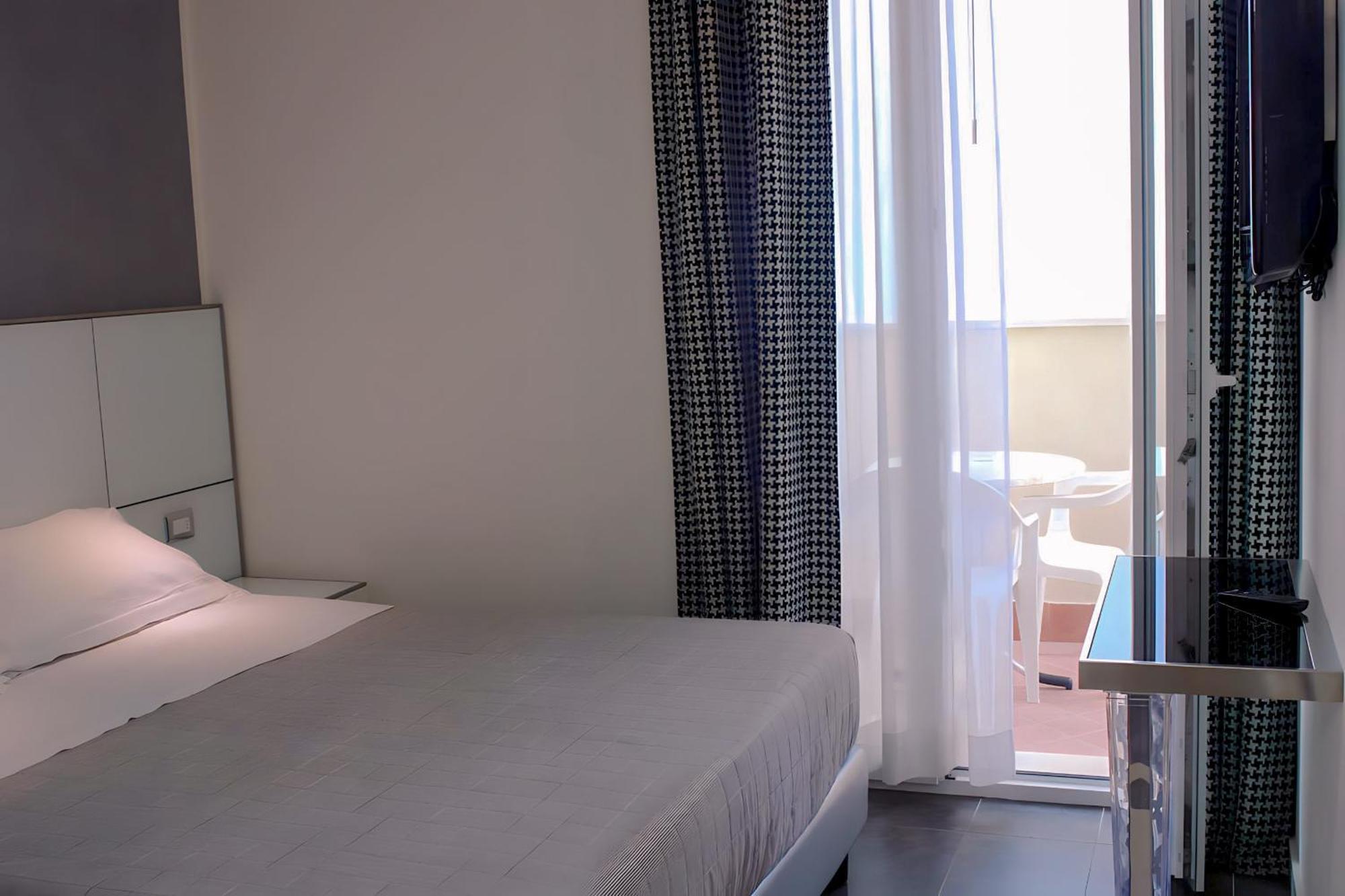 Atmosphere Suite Hotel Rimini Luaran gambar